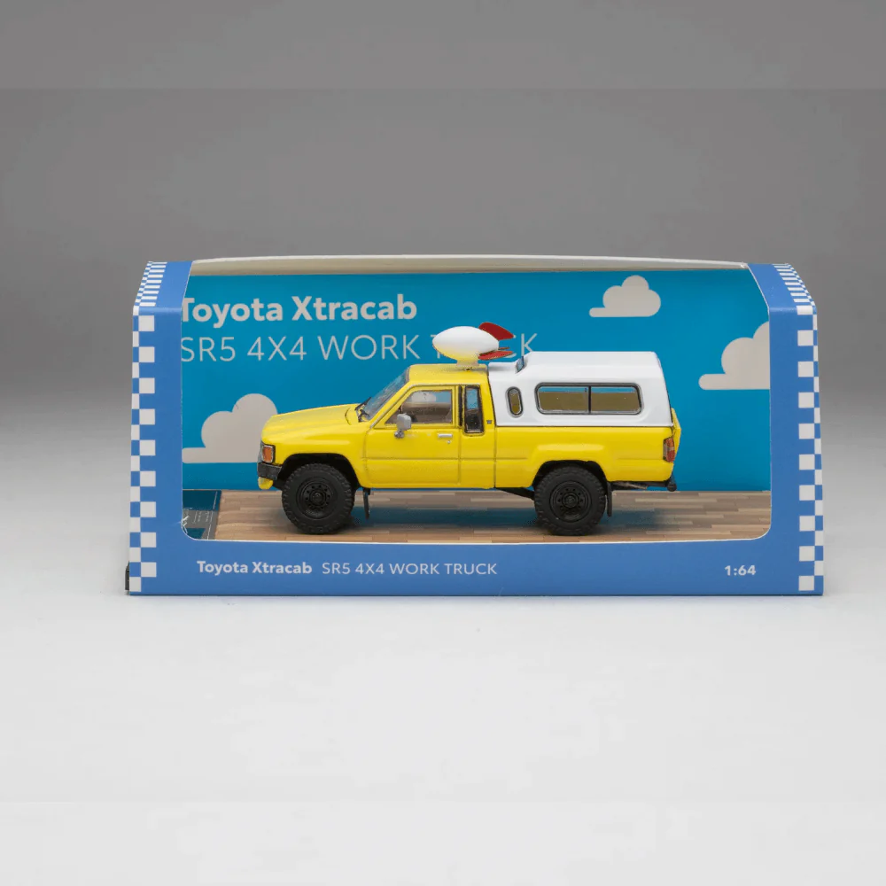 4x4 Work Truck Exclusive GCD 1/64 Fits Toyota Hilux Xtracab SR5 - Image 20