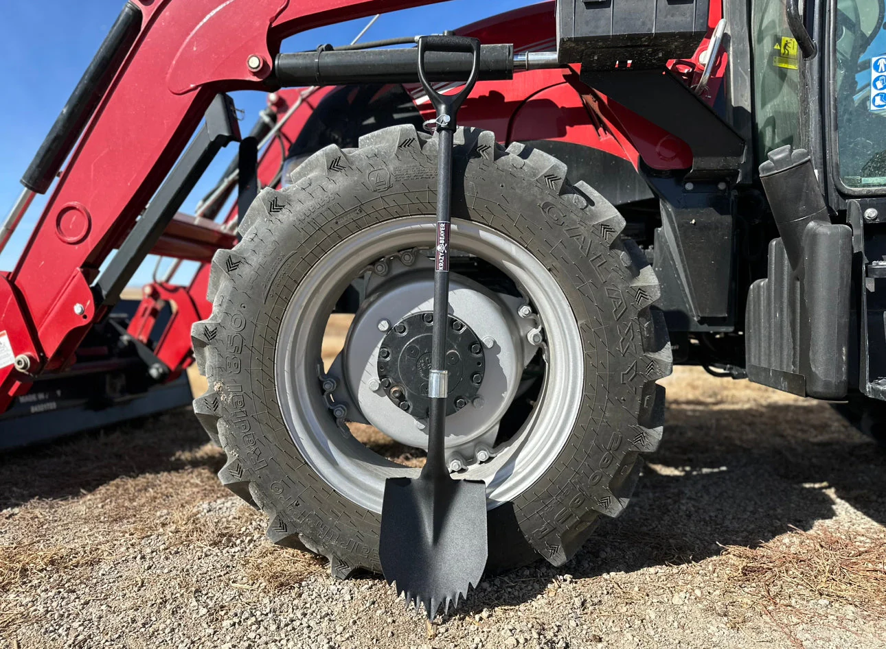 Krazy Beaver Shovel | Textured Black Head / Black Handle | XL - Image 2