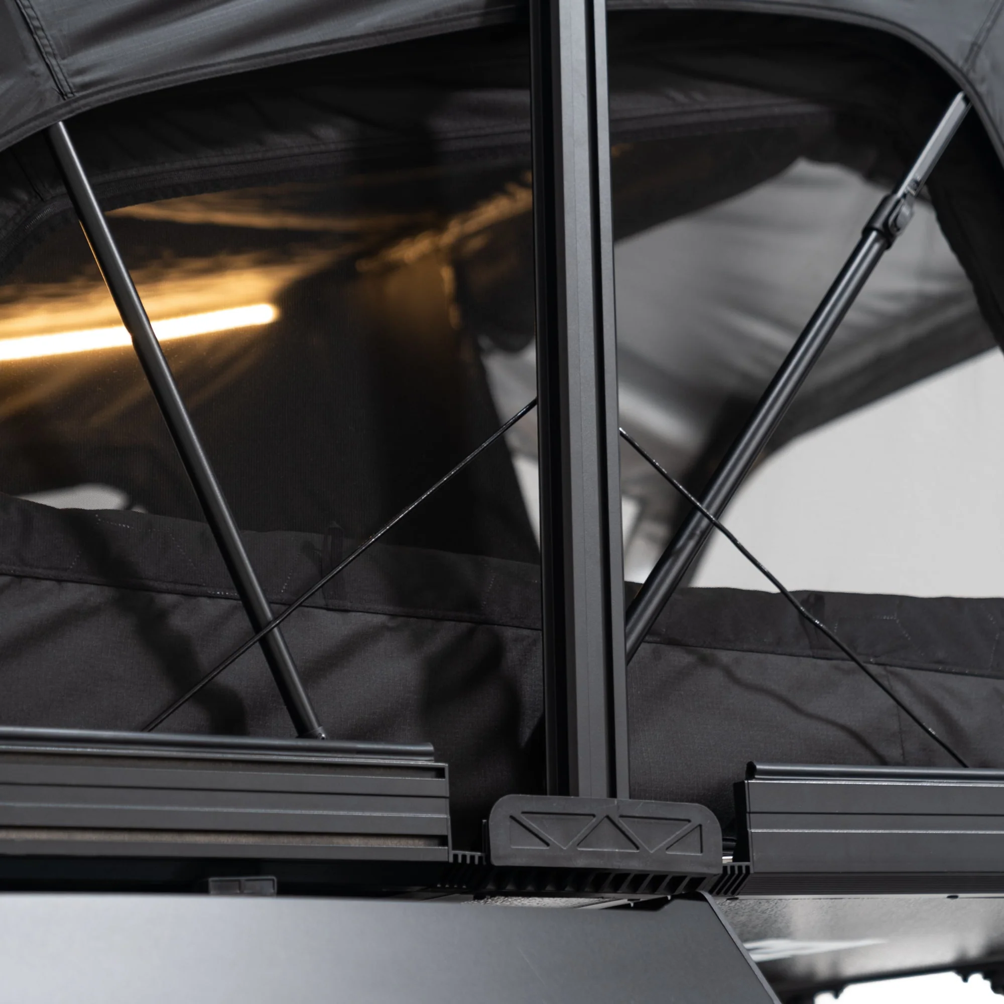 Nova King - Hybrid Foldout Rooftop Tent - Image 15