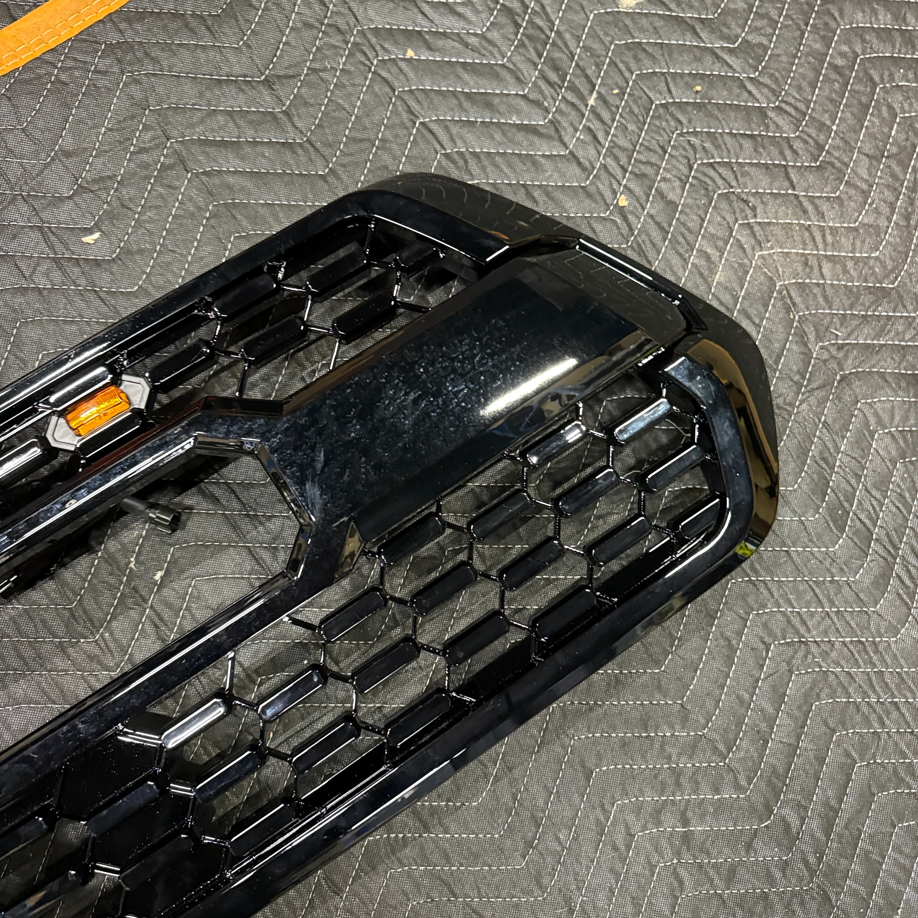 [OPEN BOX] 2016-2023 Toyota Tacoma TRD Pro Style Grille - Image 2