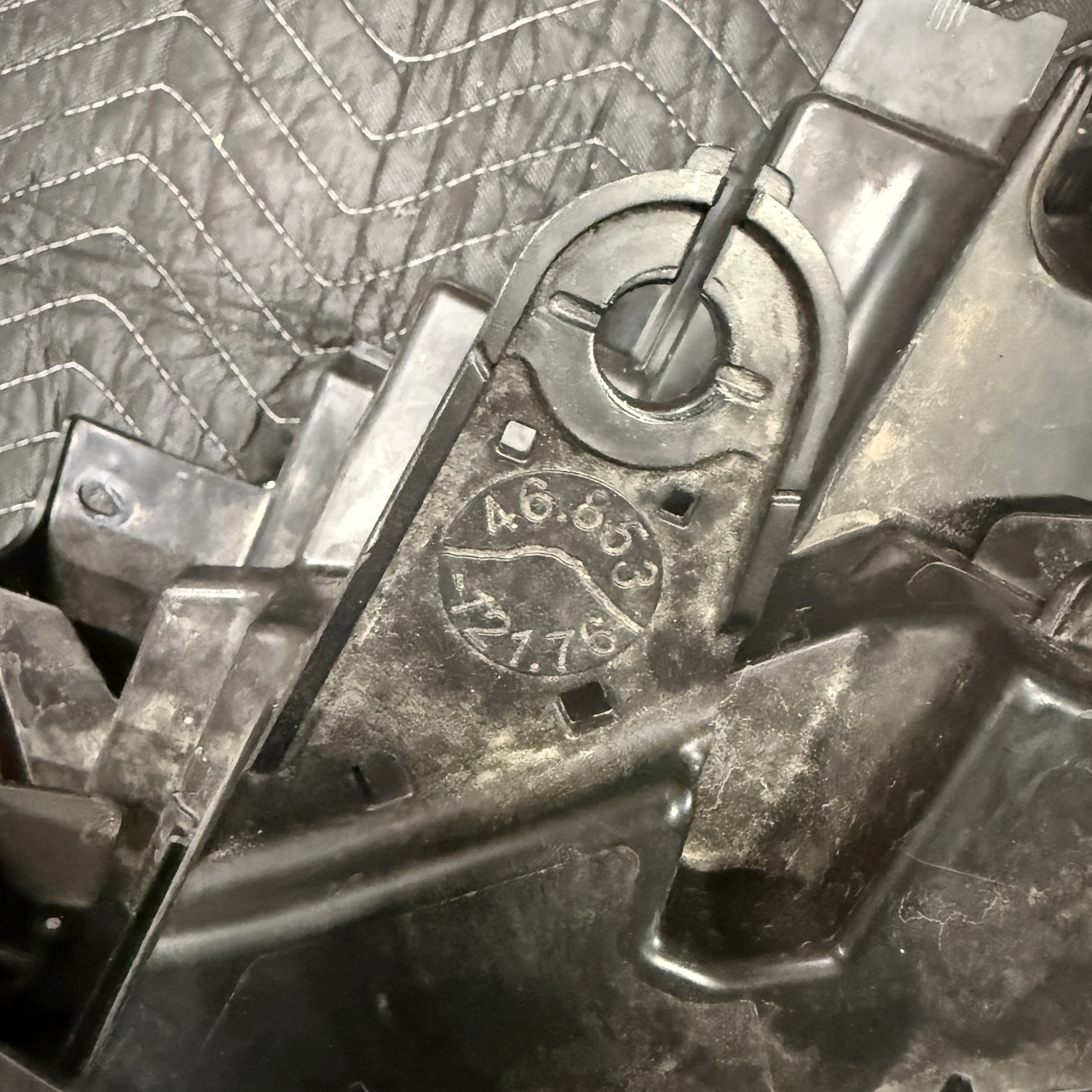 [OPEN BOX] 2024+ Toyota Tacoma OEM Headlights (#81110-AK040 / #81150-AK020) - Image 8