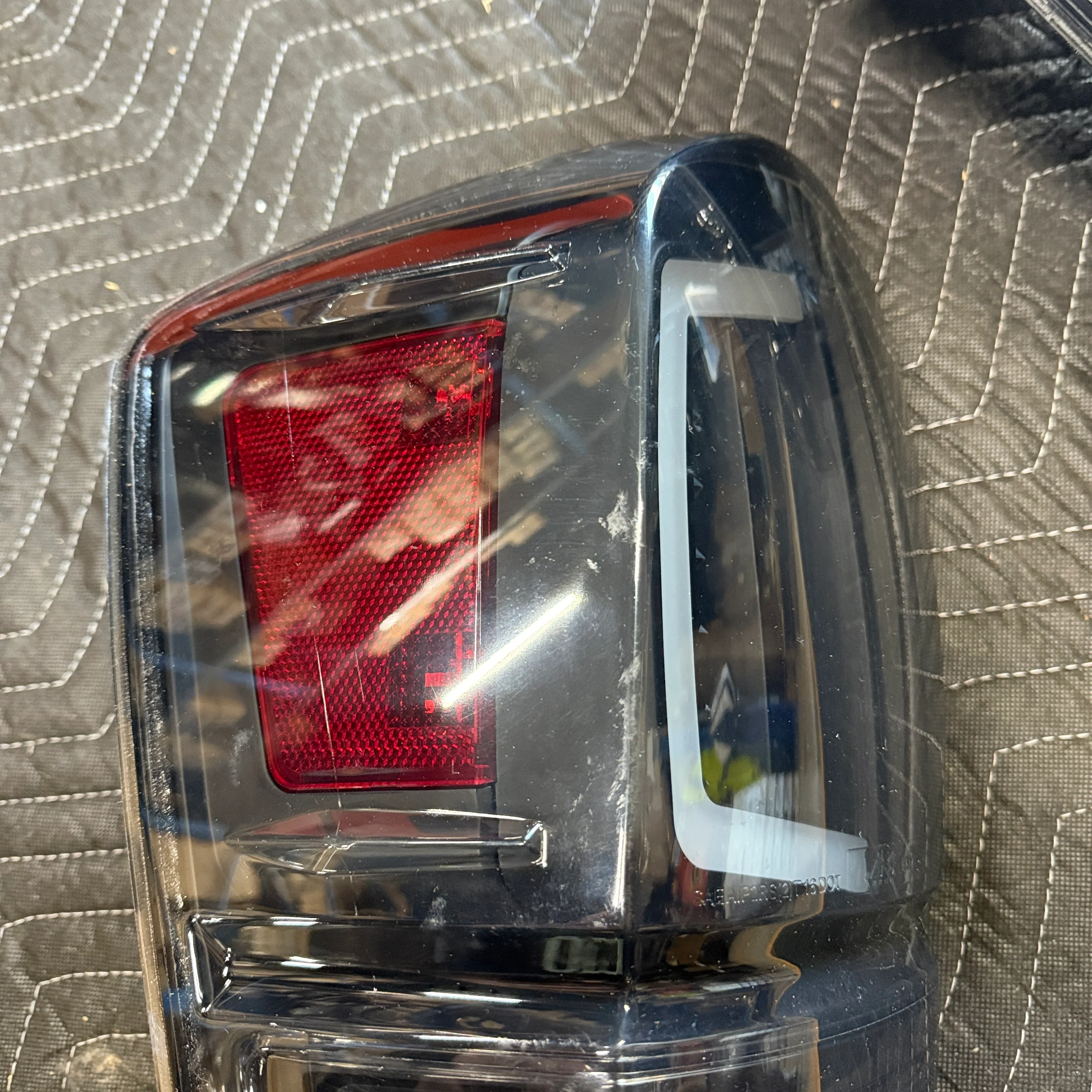 [OPEN BOX] Light Bar LED Tail Lights Fits 2016-2023 Toyota Tacoma - Image 4
