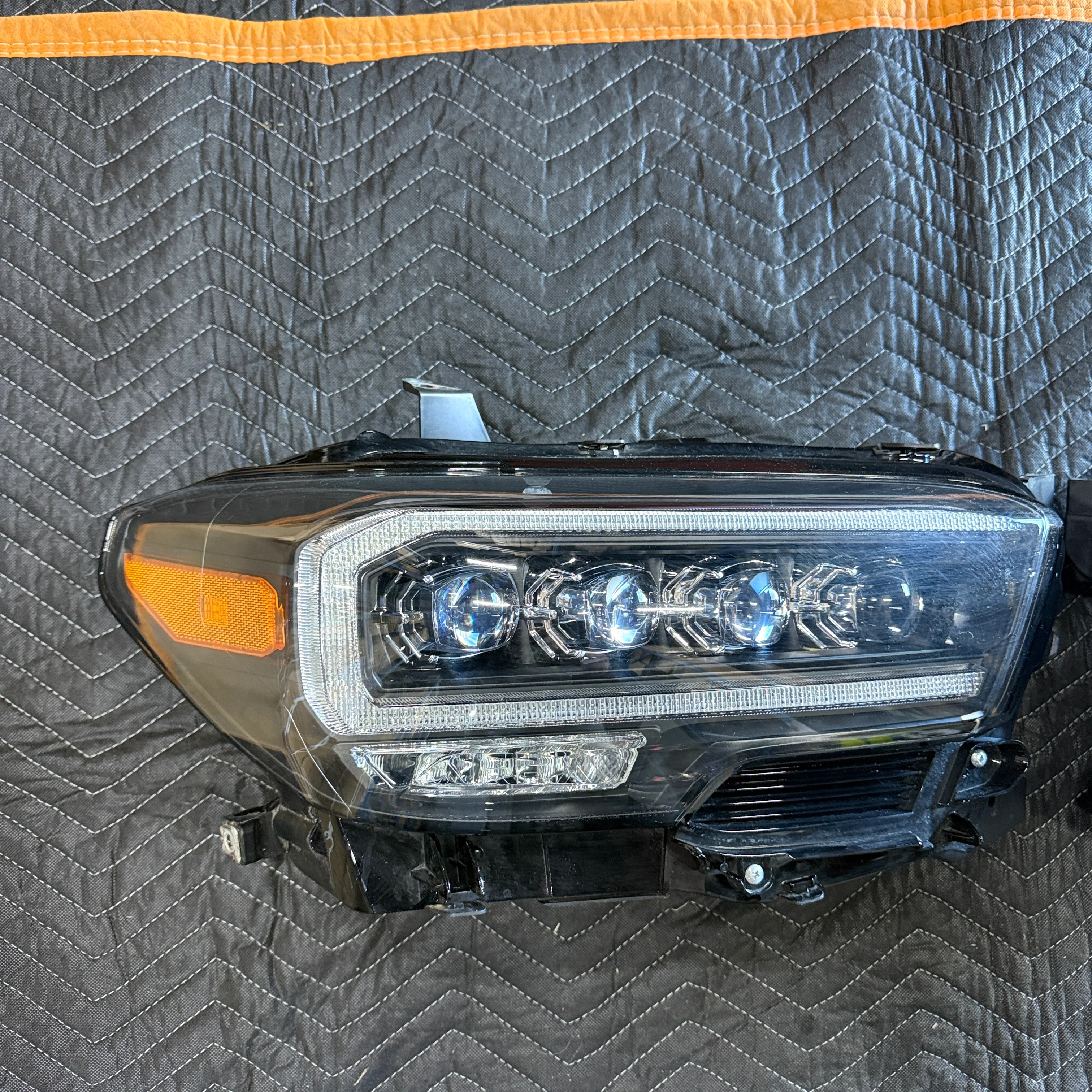 [OPEN BOX] NOVA-Series LED Projector Headlights | Amber/Clear DRL Fits 2016-2023 Toyota Tacoma - Image 2
