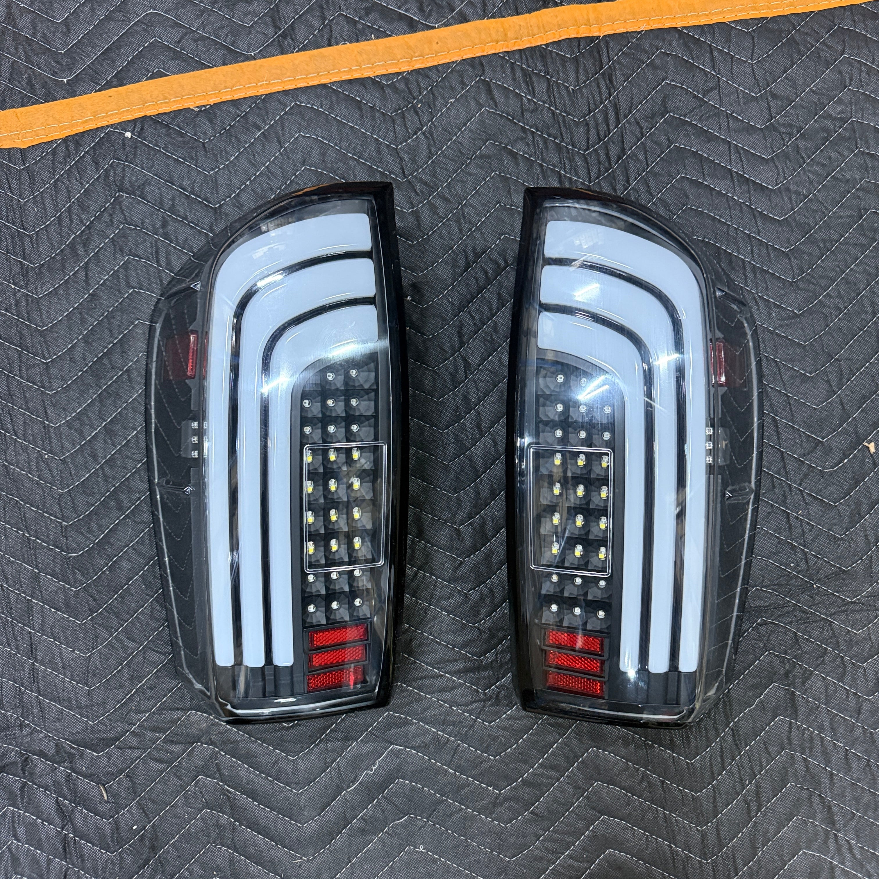[OPEN BOX] Tail Lights w/ Sequential Turn Signal Light Bar Fits 2016-2023 Toyota Tacoma