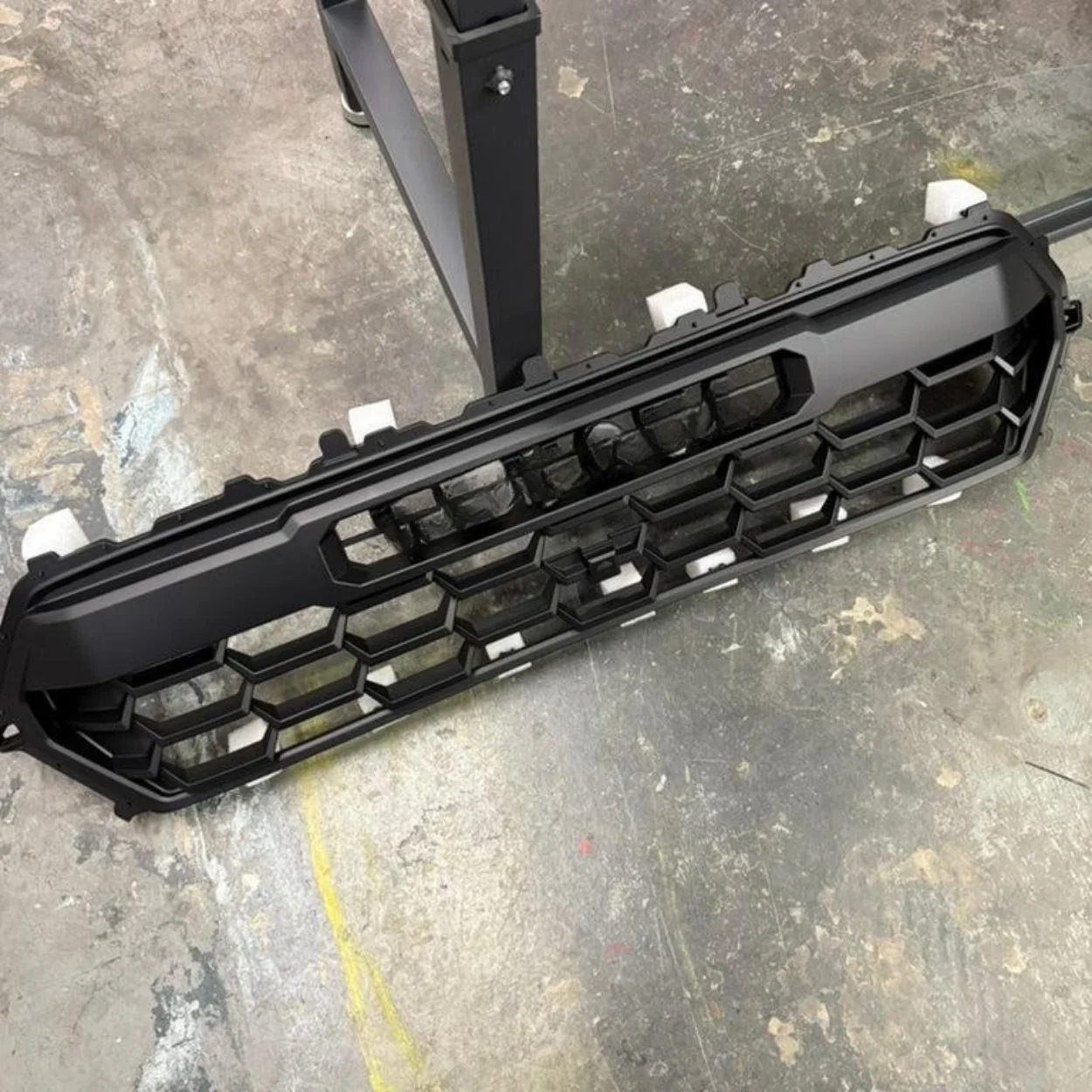 Pro Style Grille fits 2024+ Toyota Tacoma - Image 13