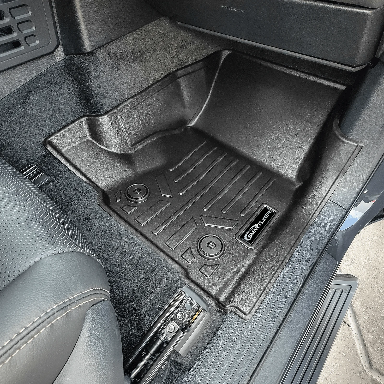 SMARTLINER All Weather Custom Fit Floor Liner fits 2024+ Toyota Tacoma Xtra Cab with Carpet (Manual Transmission) - Image 3