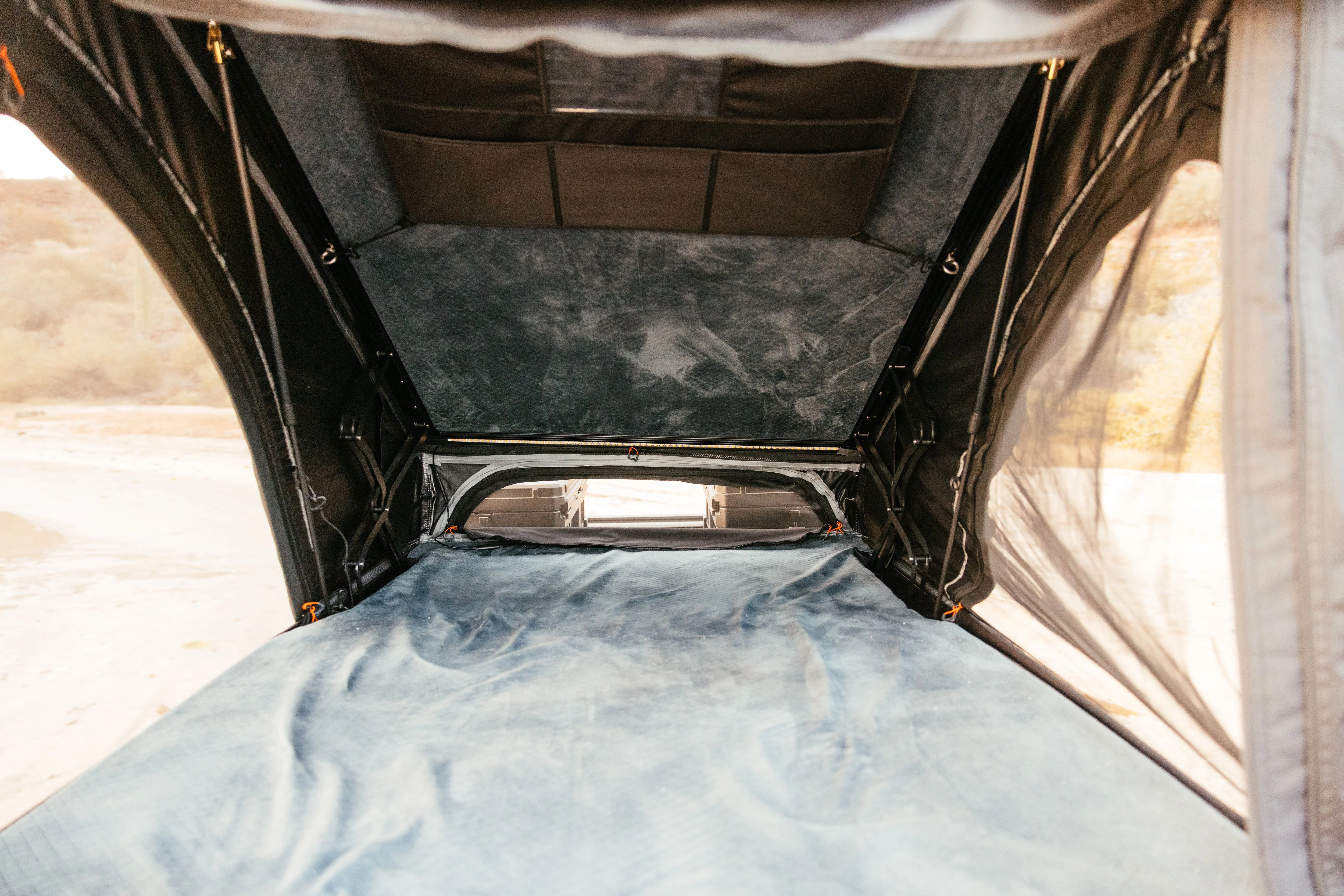 The Desperado Hardshell Rooftop Tent - Image 15
