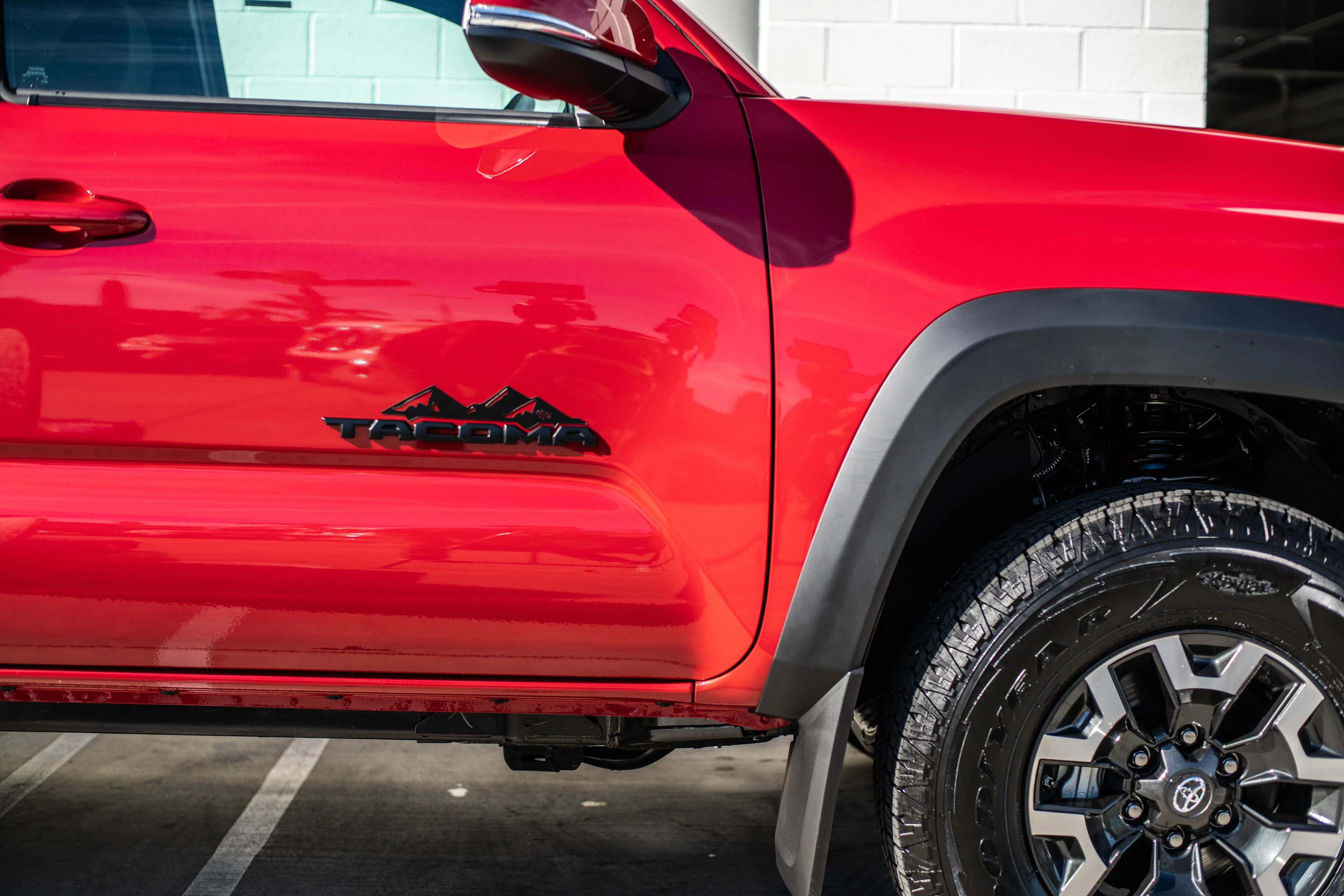 Mountain Range Badge Magnet Fits 2016-2023 Toyota Tacoma - Image 6
