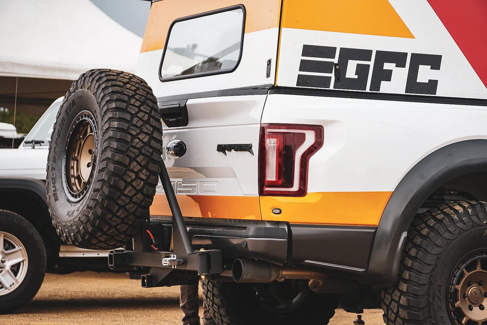 UltraSwing™ Multi-Fit Spare Tire Hitch Mount - Image 15