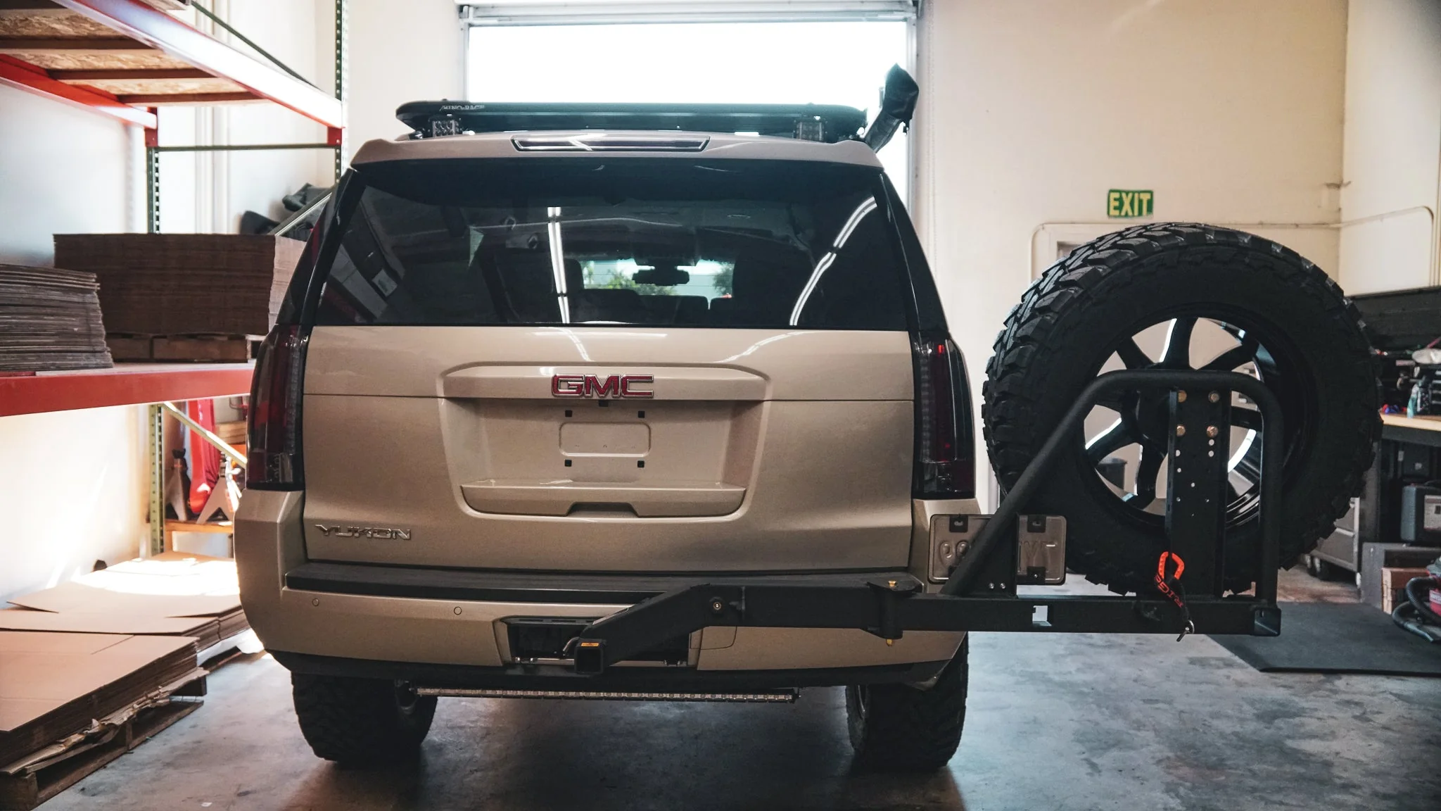 UltraSwing™ Multi-Fit Spare Tire Hitch Mount - Image 32