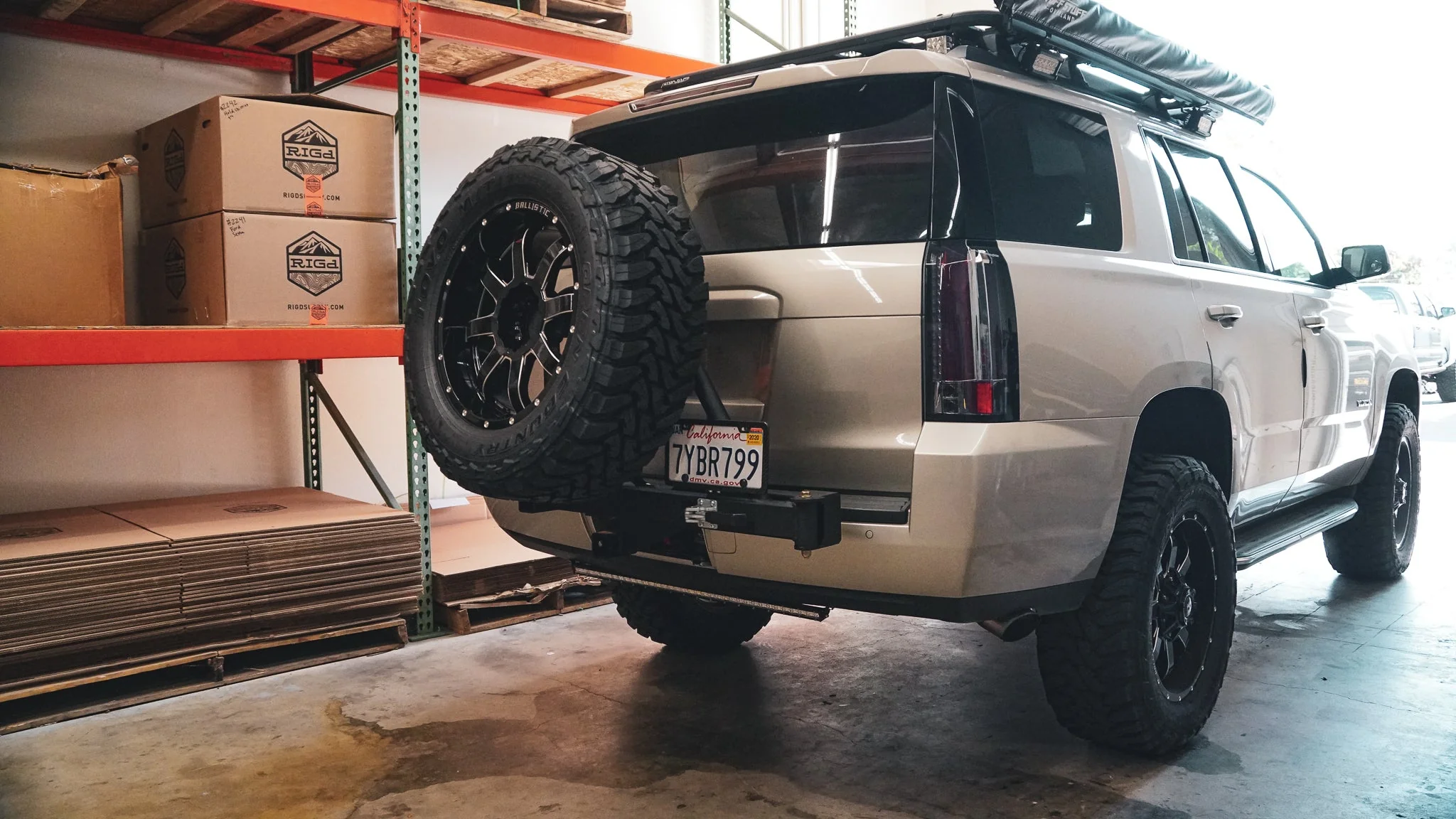 UltraSwing™ Multi-Fit Spare Tire Hitch Mount - Image 33